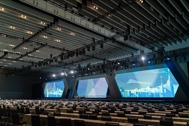 Welcome sign at Javits Center